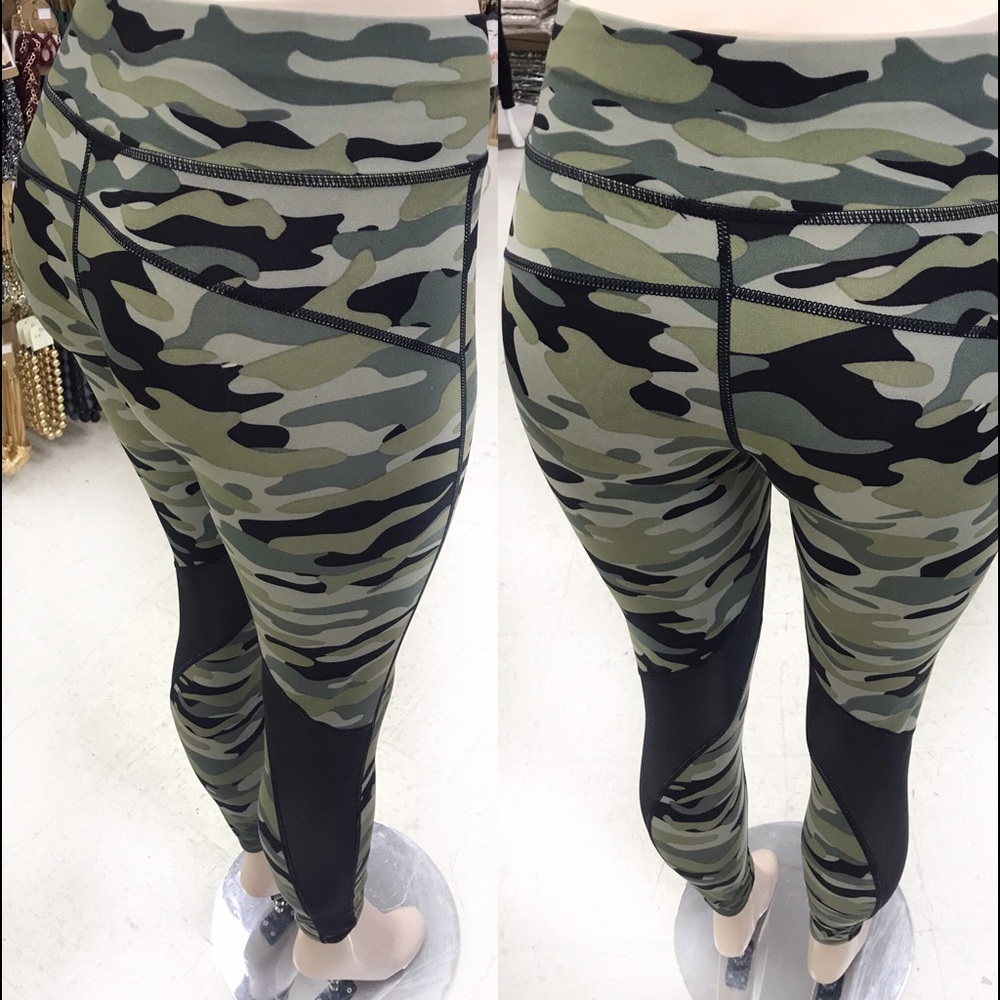 1️⃣ Pair Left! 🎉Camouflage Leggings w/Mesh Inlay - Picture 5 of 7